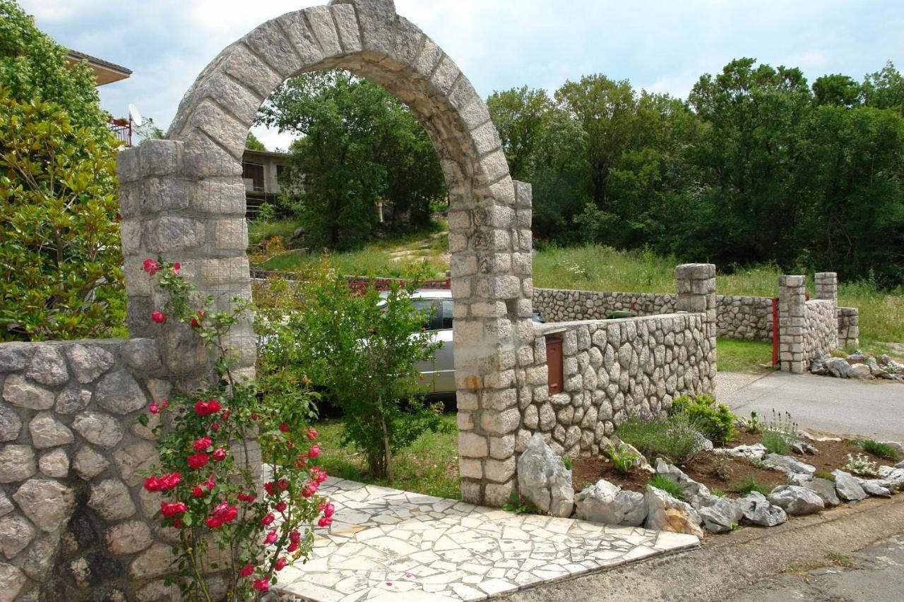 Apartments Nikolina Novi Vinodolski Exterior photo